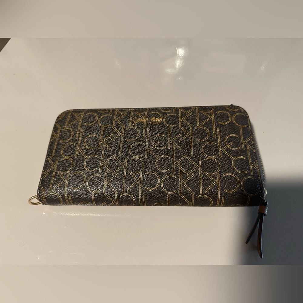 Calvin Klein Ashley Signature Wallet - Carmel/Brown